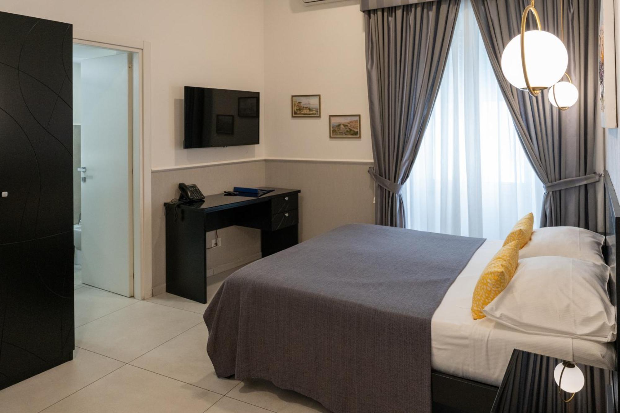 Hotel San Michele ナポリ エクステリア 写真
